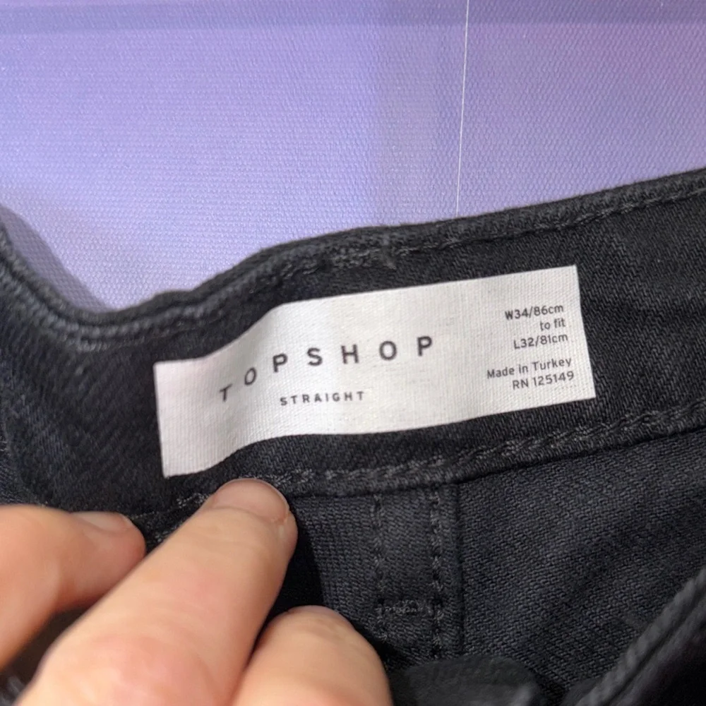 Universal Thread Black Ankle Jeans - Picture 4 of 6